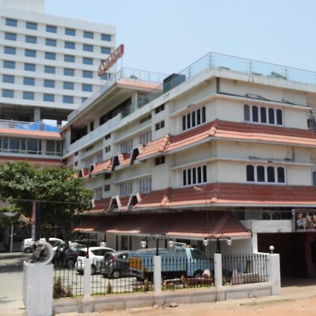 Sea Queen Hotel Calecute Exterior foto