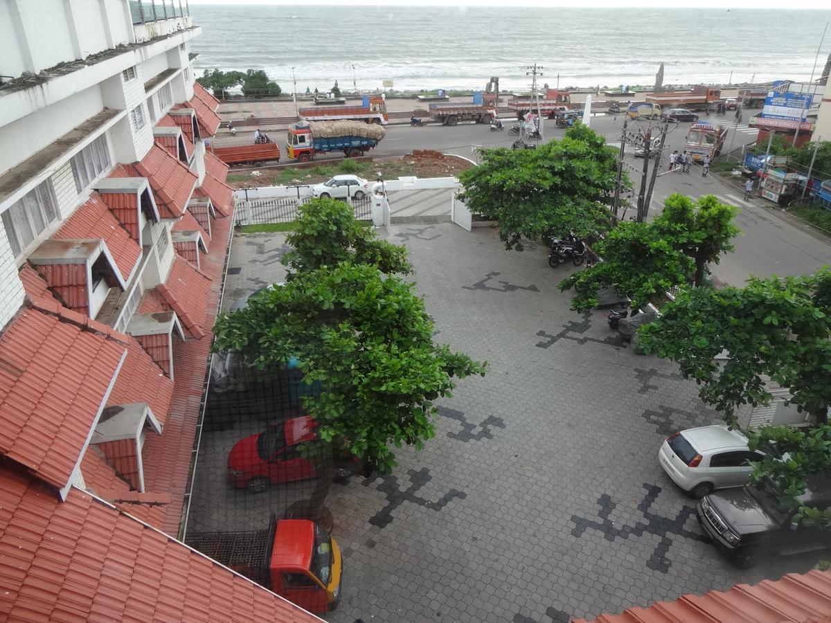 Sea Queen Hotel Calecute Exterior foto